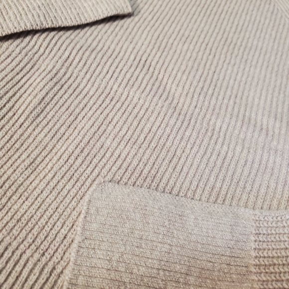 🔥Ann Taylor Crew Neck Poncho🔥 - Picture 5 of 7